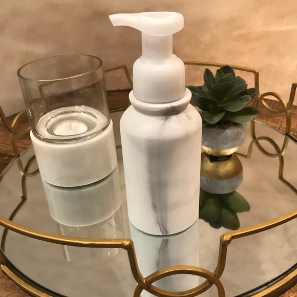 Bath And Body Works White Marble Foam Dispenser